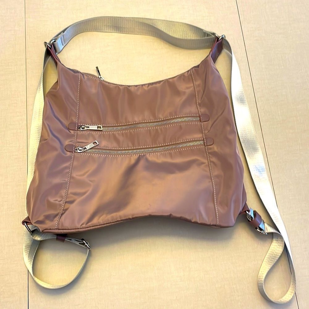 Sondra Roberts travel bag